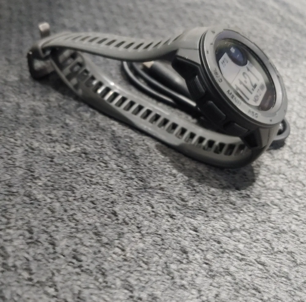 Garmin Instinct Smartwatch GPS 33mm Fiber-Reinforced Polym…